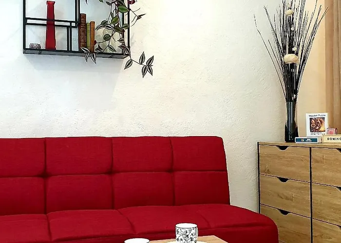 Les Sur La Colline - 21 M2 With Shared Pool Montignac-de-Lauzun