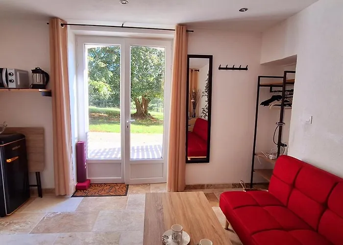 Nyaraló Les Sur La Colline - 21 M2 With Shared Pool *